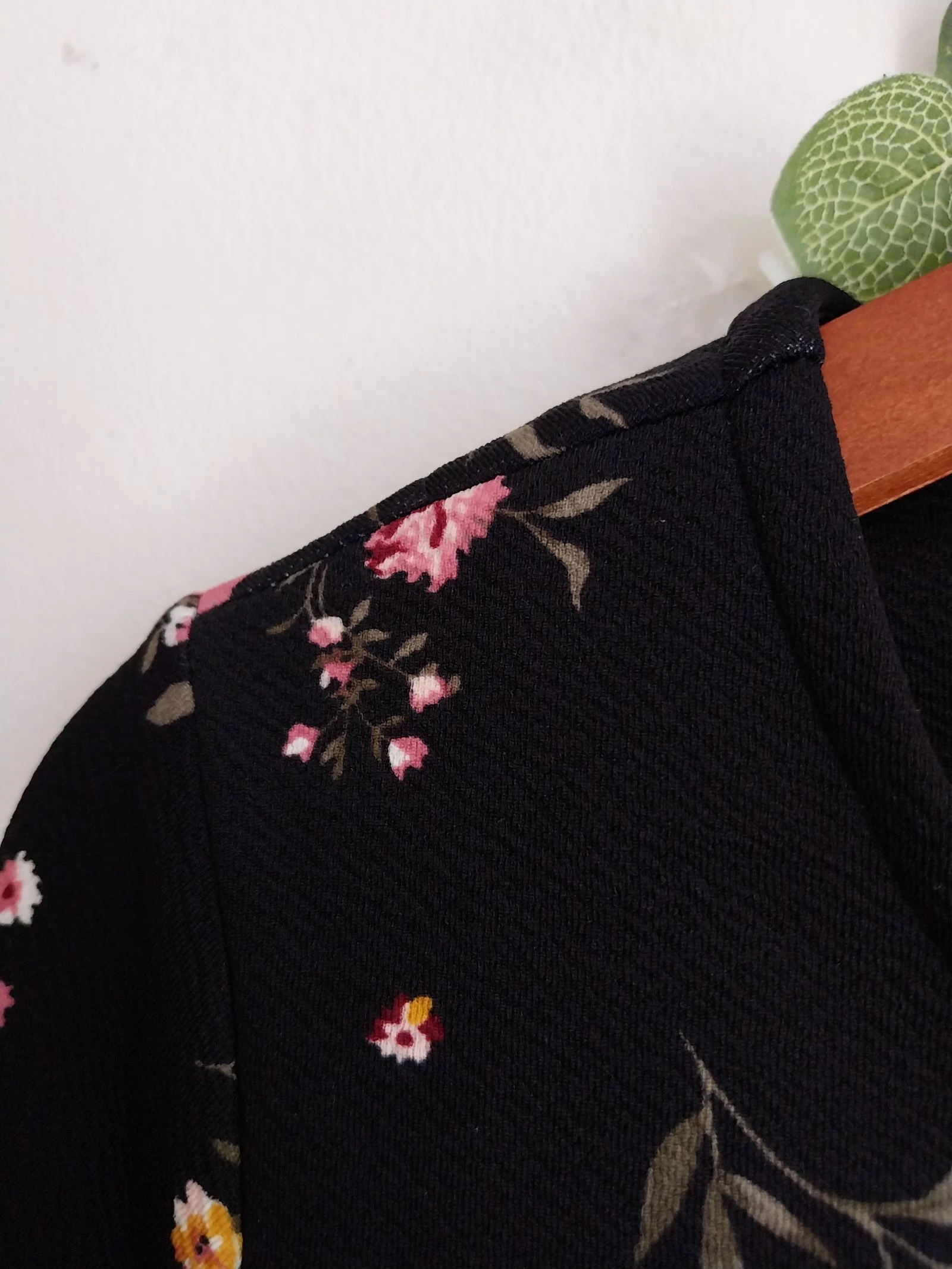 Vestido de media temporada negro con pequeñas flores Gina Talla 38 – photo 3